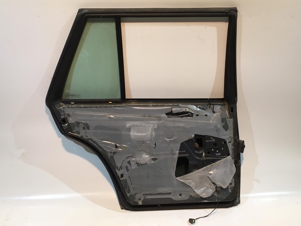 Tür hinten links ** für Mercedes-Benz  Tür hinten links ** für Mercedes-Benz