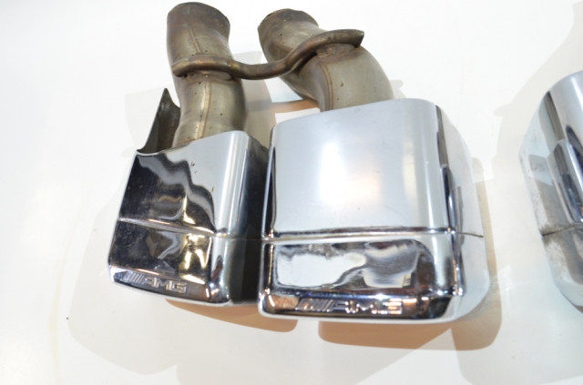 Auspuffblende rechts 63 AMG für Mercedes-Benz Auspuffblende rechts 63 AMG für Mercedes-Benz