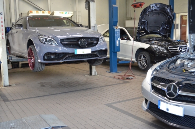 Stoßfänger vorne / hinten CLS 63 AMG (mit Montage)  für Mercedes-Benz 