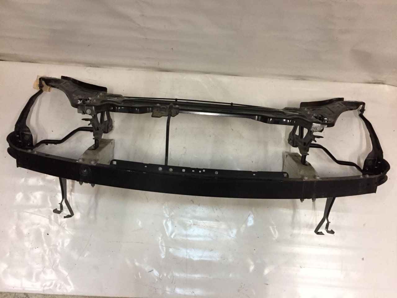 Scheinwerferträger  W207 Mopf  ** für Mercedes-Benz 