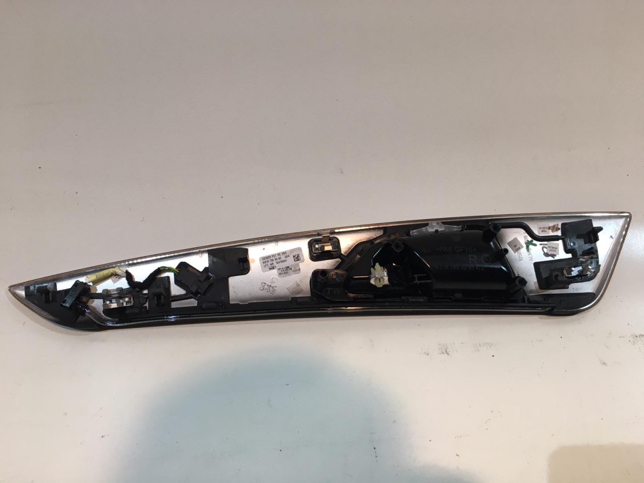 Zierleiste hinten rechts  für Mercedes-Benz  Zierleiste hinten rechts  für Mercedes-Benz