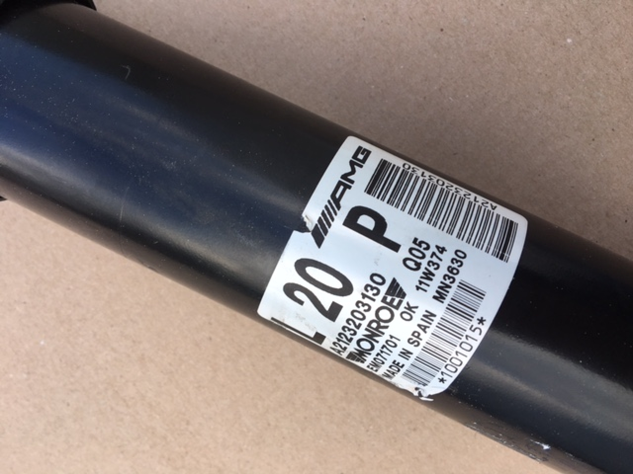 Stoßdämpfer hinten links 63 AMG für Mercedes-Benz  Stoßdämpfer hinten links 63 AMG für Mercedes-Benz