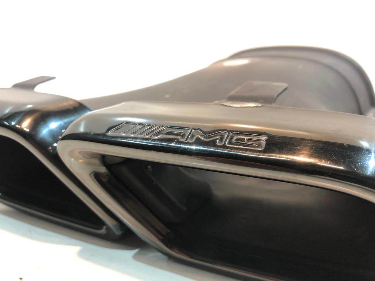 Blende Endrohrblende rechts für Mercedes-Benz Blende Endrohrblende rechts für Mercedes-Benz