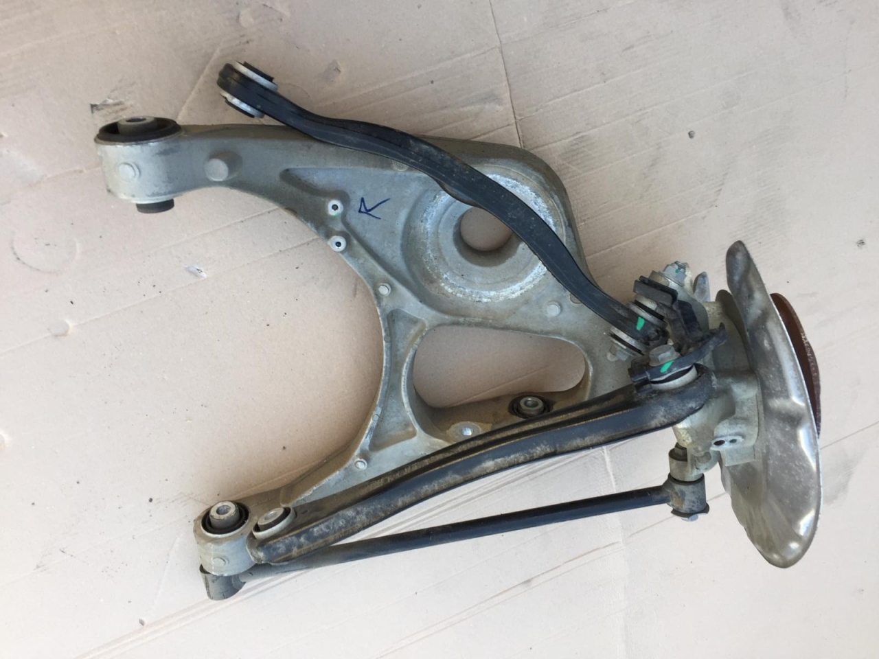 Hinterachshälfte rechts  10 KM   für Mercedes-Benz  Hinterachshälfte rechts  10 KM   für Mercedes-Benz