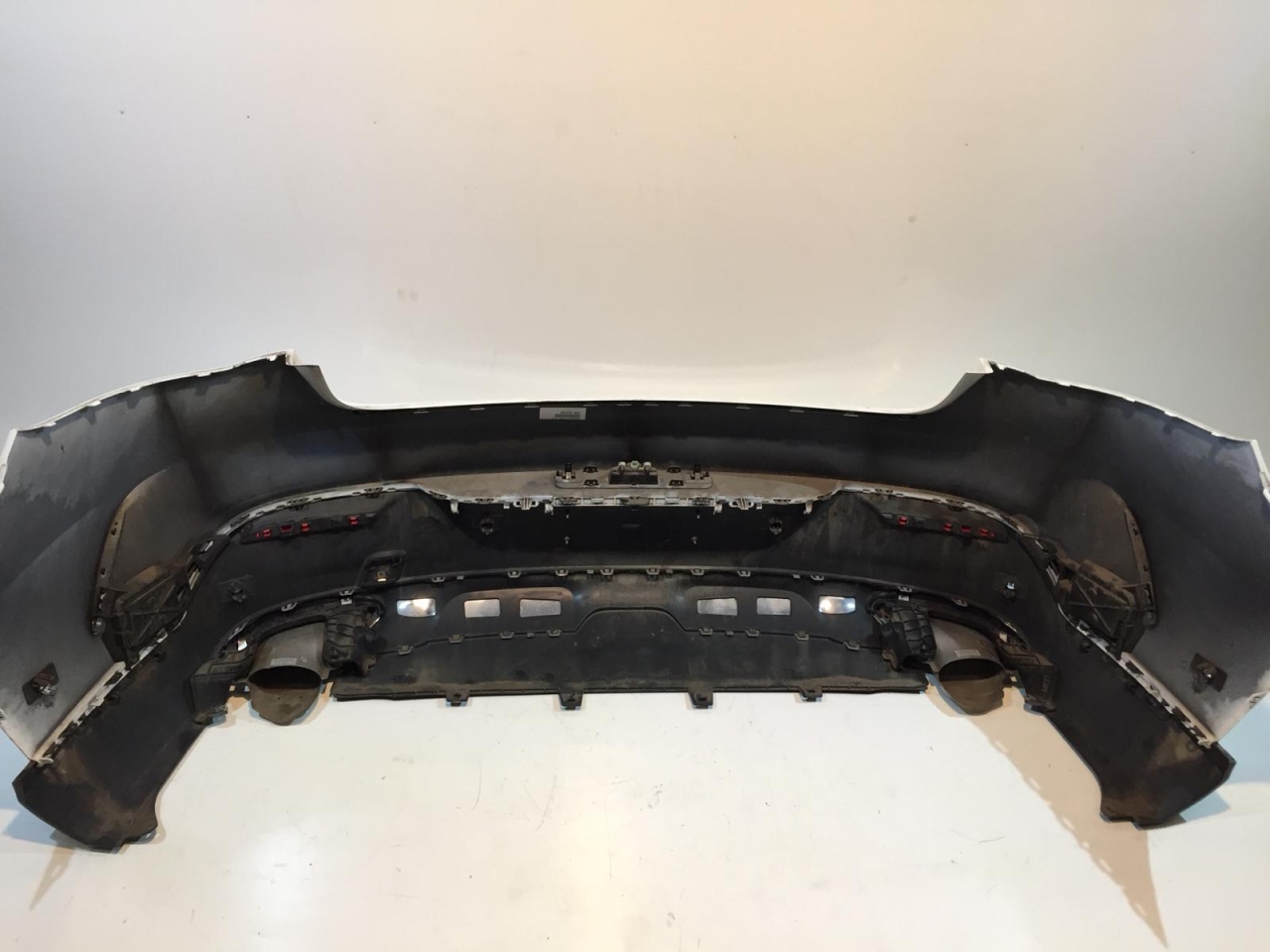 Stoßfänger hinten +P  komplett   für Mercedes-Benz  Stoßfänger hinten +P  komplett   für Mercedes-Benz